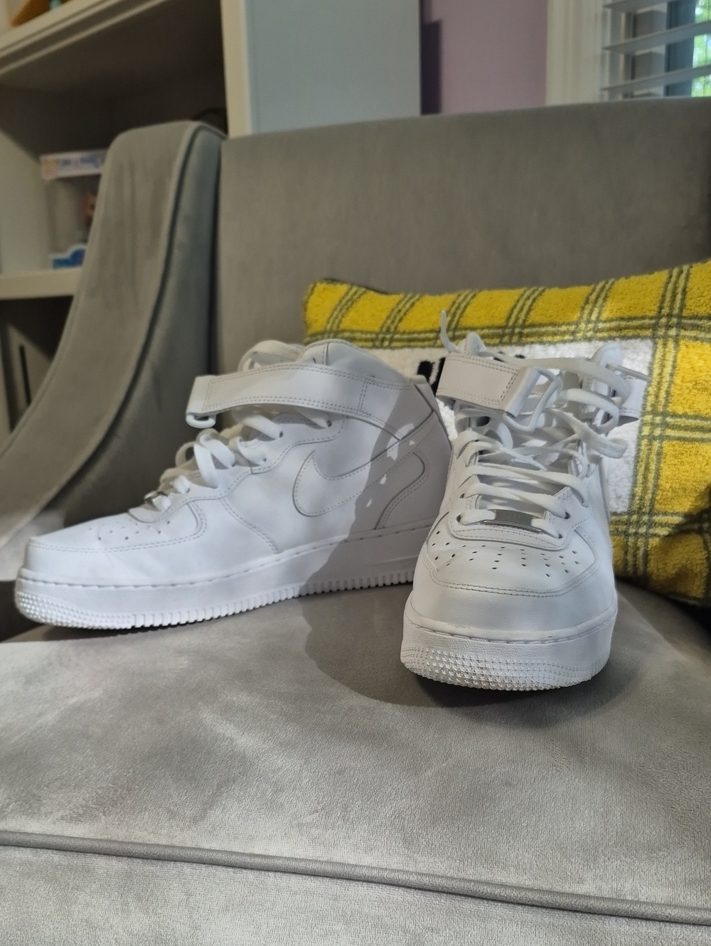 NIKE Air Force 1 Mid '07 White Leather Sneakers